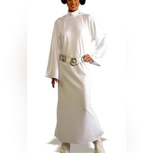 Rubie’s Deluxe Leia costume